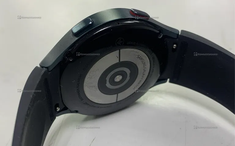 Часы  Samsung Watch 4