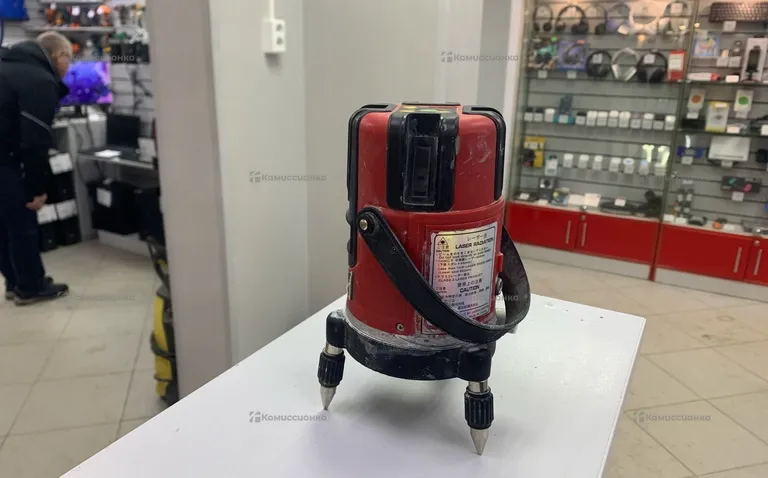 Стронг., Laser Radiation 4d красный луч
