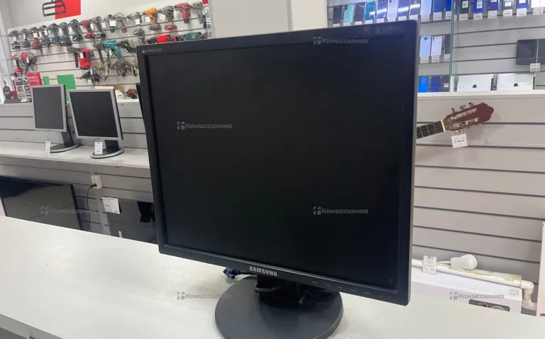 Монитор Samsung Sync Master 943N