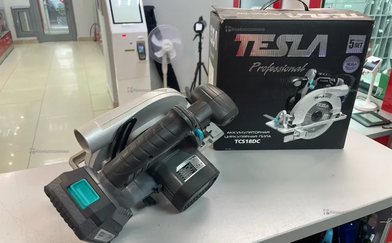 Аккумуляторная дисковая пила Tesla TCS18DC