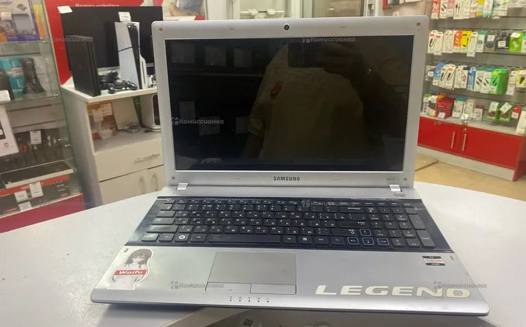 Ноутбук  Samsung RV513