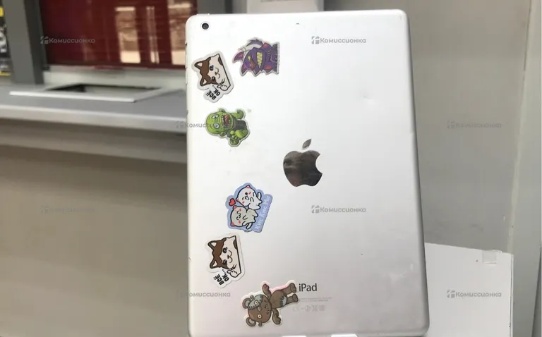 Планшет Apple iPad Air 16гб
