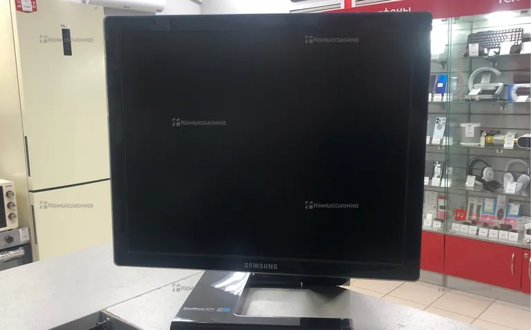 Монитор Samsung SyncMaster 971P