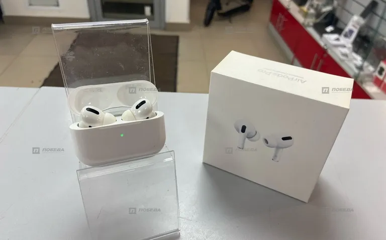 Наушники Apple AirPods Pro