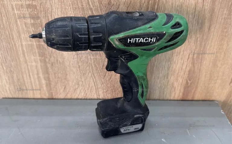 Шуруповерт Hitachi DS 10DFL