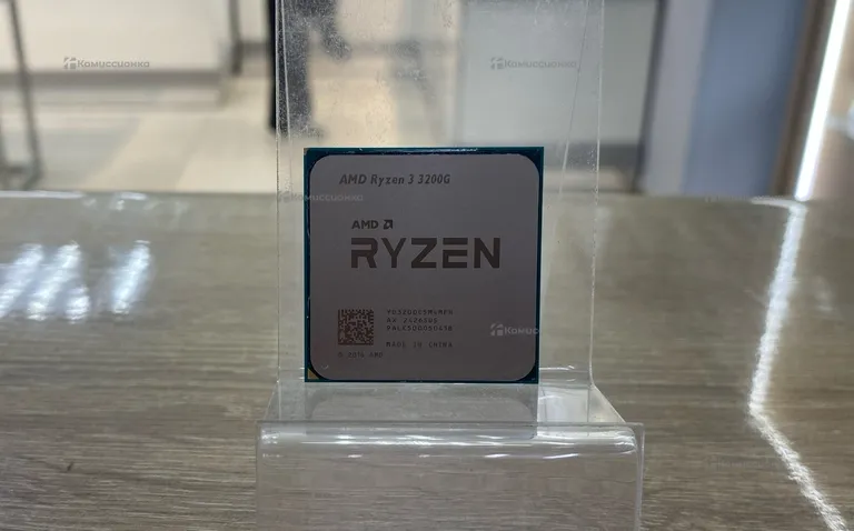 Процессор AMD Ryzen 3 3200G