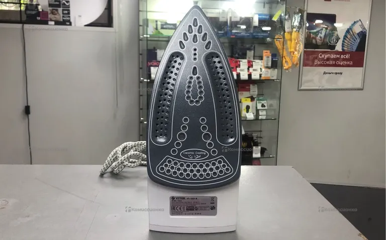 Утюг Vitek
