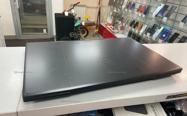 Ноутбук MSI Katana GF76