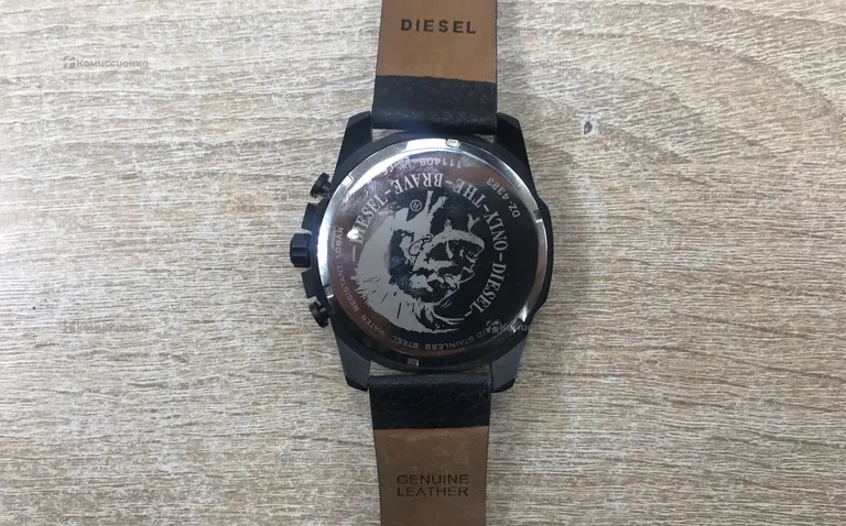 Часы  Diesel