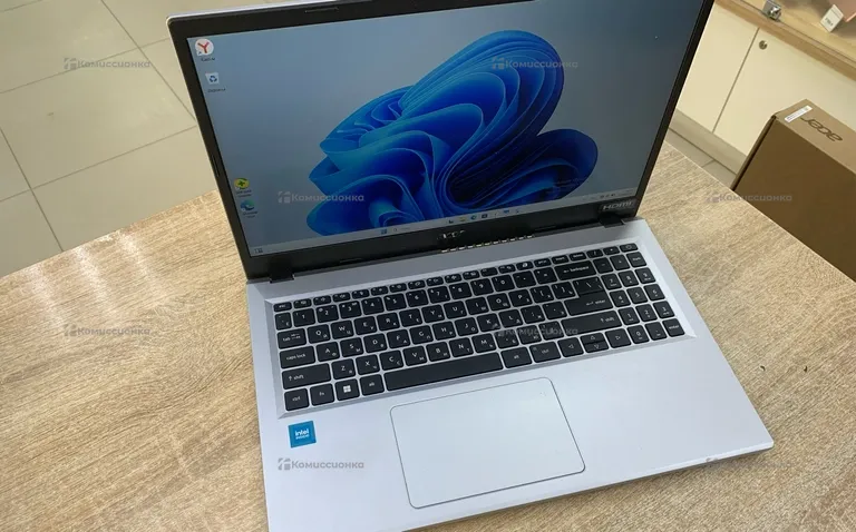 Ноутбук Acer EX215-34-C2LD