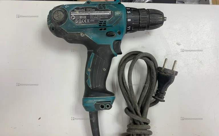 Сетевая дрель Makite DF0300