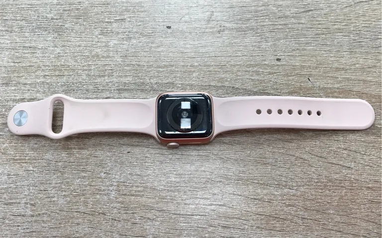 Часы  Apple watch 5 40mm
