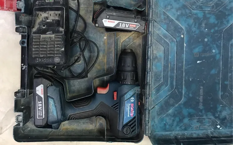 Дрель-шуруповерт Bosch GSR 180-LI