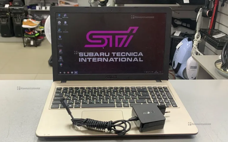 Ноутбук  Asus D540y