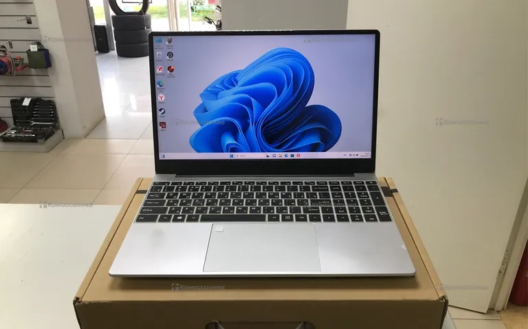 Ноутбук  NoteBook