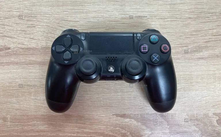 PS4. Джойстик для PS4