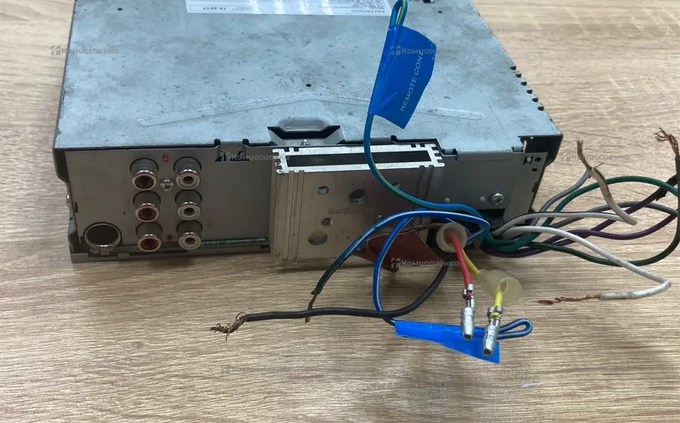 Автомагнитола  Kenwood KDC-320ui