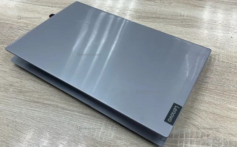 Ноутбук Lenovo