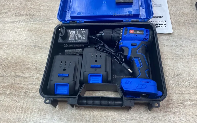 Безщеточный шуруповерт EF 21V