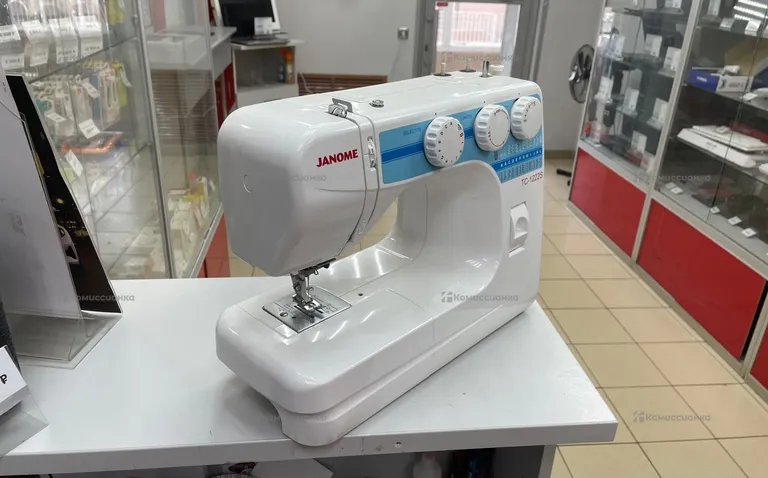 Швейная машина  Janome TC-1222S