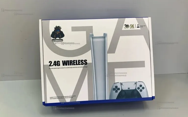 Игровая консоль 2.4G белая