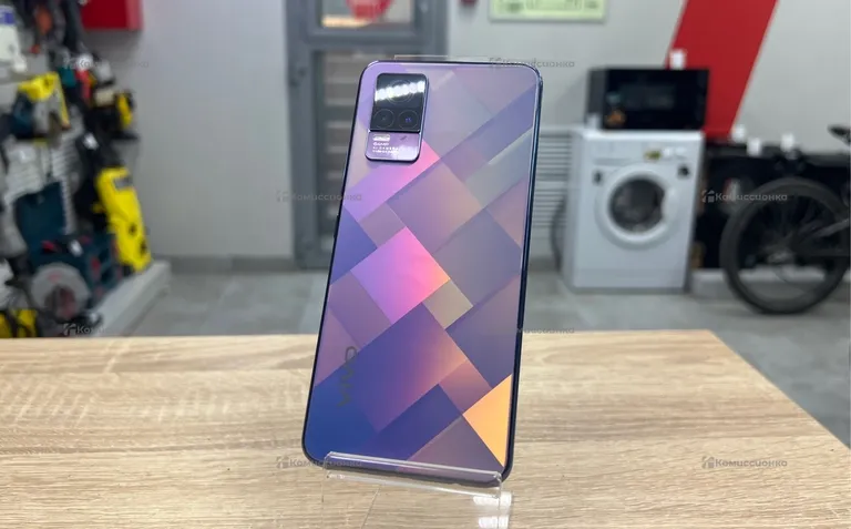 Vivo V21e 8/128 Гб
