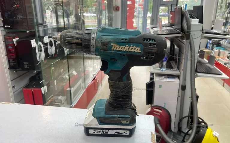 Дрель Шуруповерт Makita DF488D