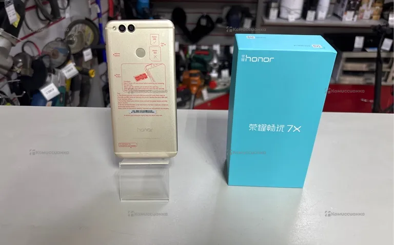 Honor 7x 4/128 *11