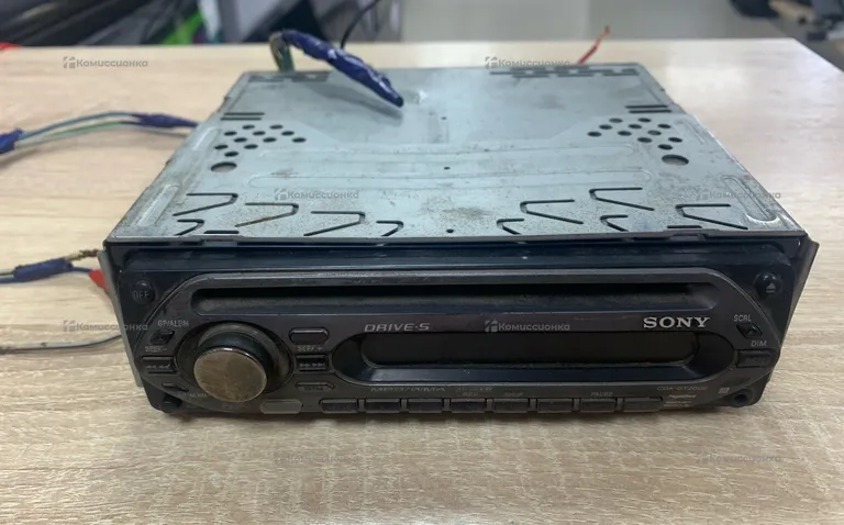 Автомагнитола Sony CDX-GT200F