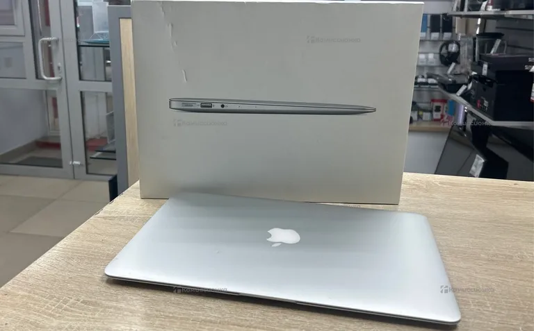 Ноутбук  MacBook Air 13 2017