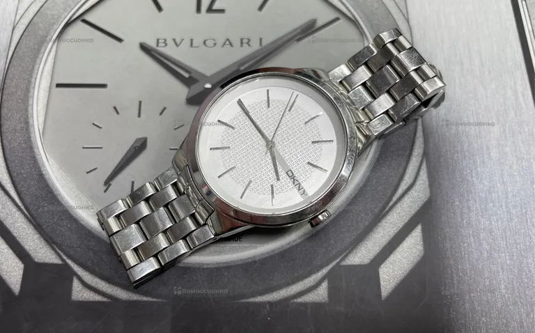 Часы DKNY