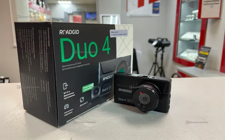 Видеорегистратор ROADGID Duo 4