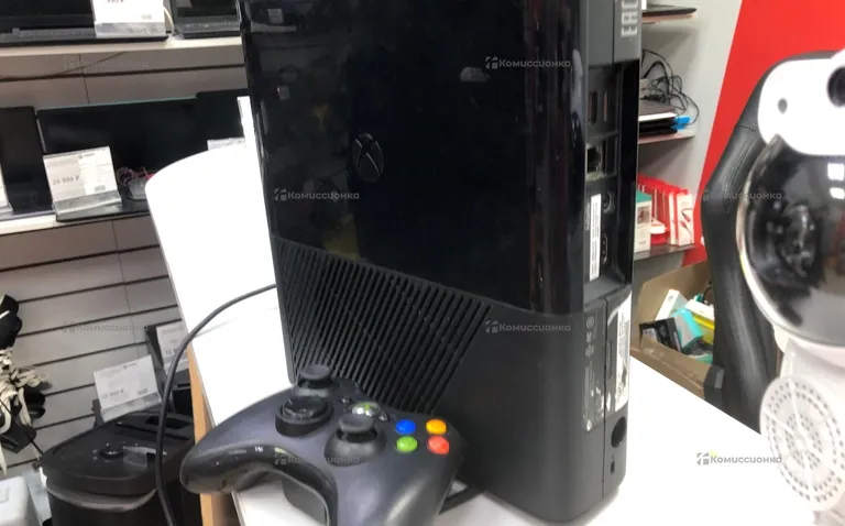 Приставка Xbox 360E 256GB