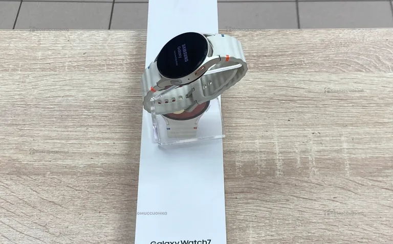 Часы  Samsung Galaxy watch 7