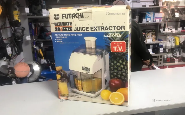 Соковыжималка ultimate soeeze juiceextractor