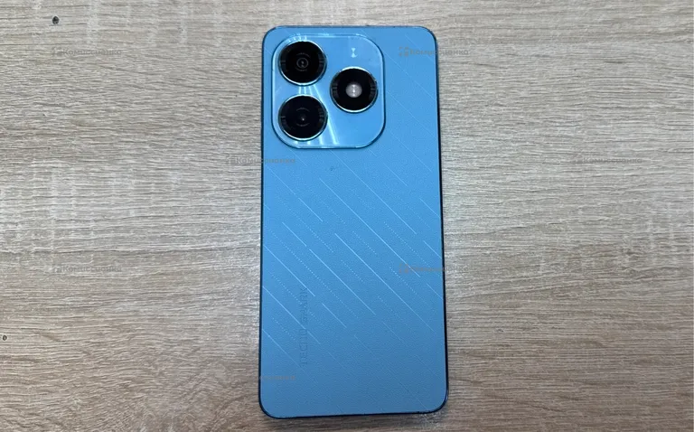 Tecno Spark 20 8/128 ГБ