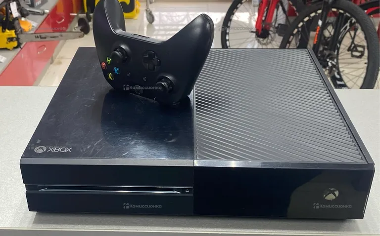 Приставка Xbox One 500Gb