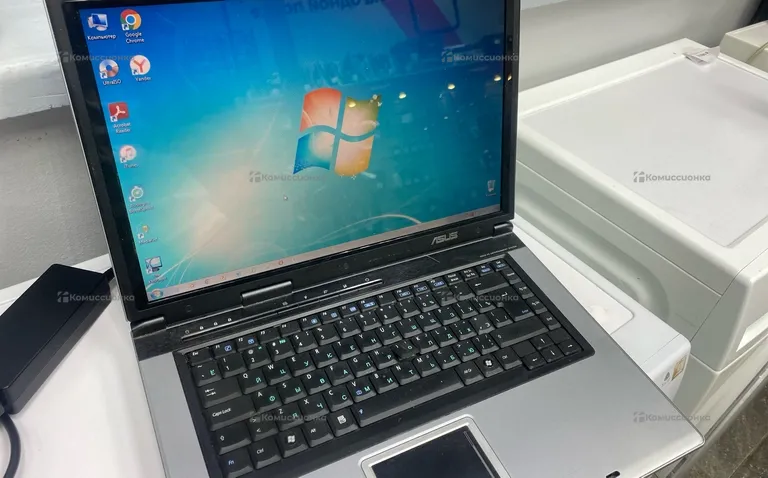 Ноутбук Asus