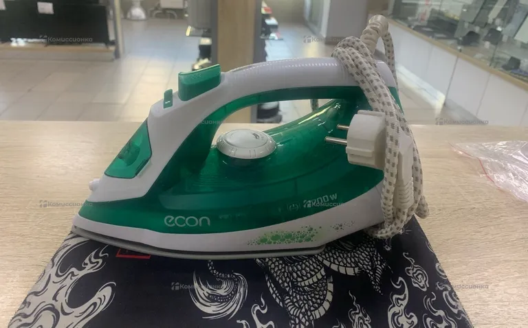 Утюг Econ