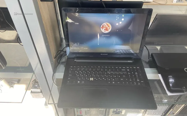 Ноутбук  Lenovo