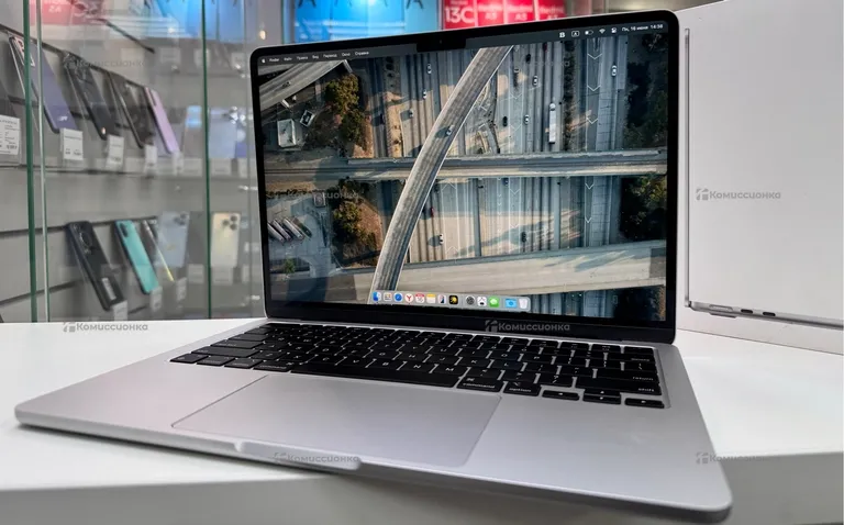 Apple MacBook Air 13 M3 2024