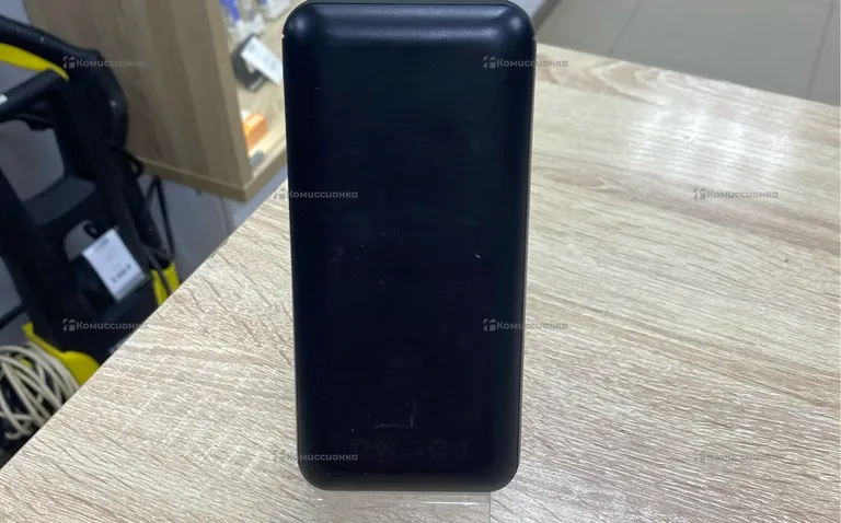 powerBank с беспроводной зарядкой