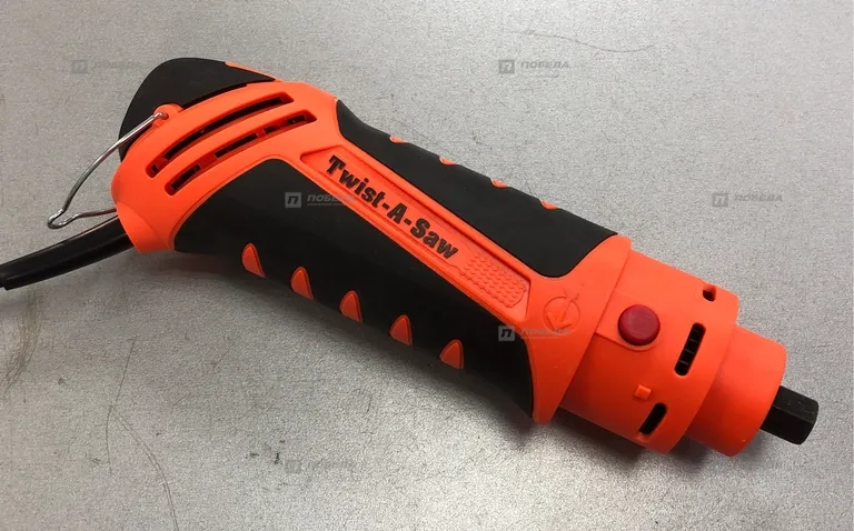 Renovator twist-A-saw