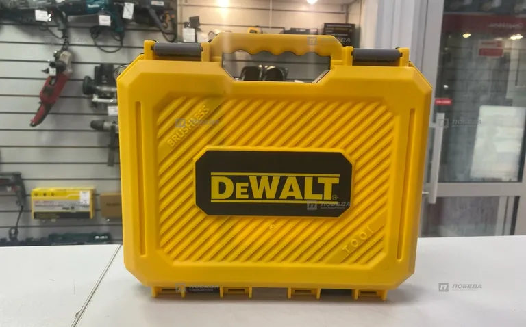 Дрель шуруповерт Dewalt реплика
