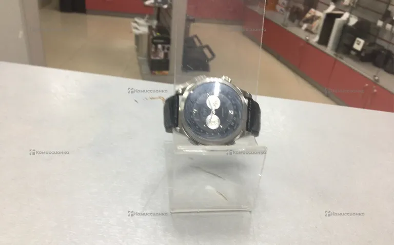 Часы  Zenith с кожаным ремешком