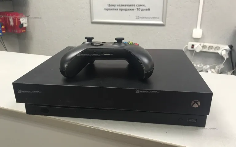 Приставка Xbox One X 1TB аккаунт игровой на 4 меся