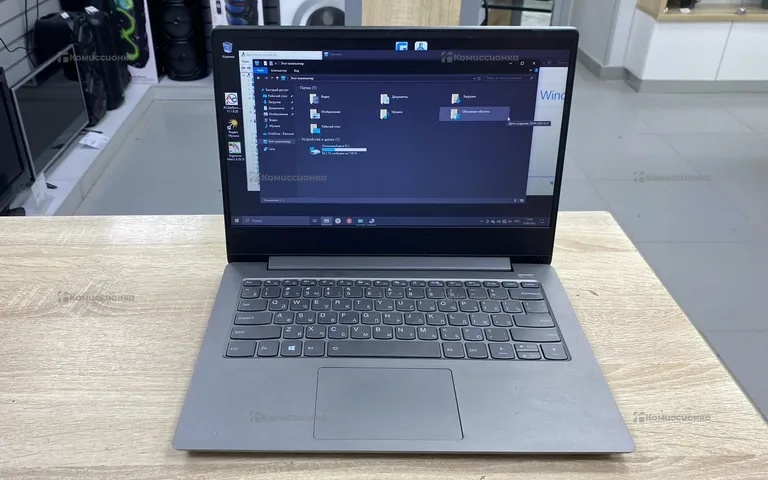 Ноутбук  Lenovo amd a6-9225