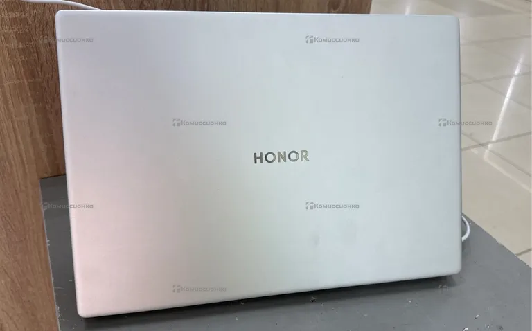 Honor BRH-HXX