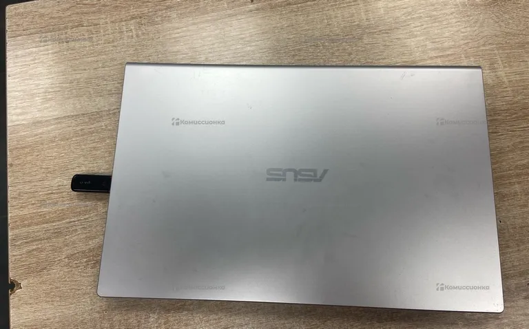 Ноутбук  Asus VivoBook R565J