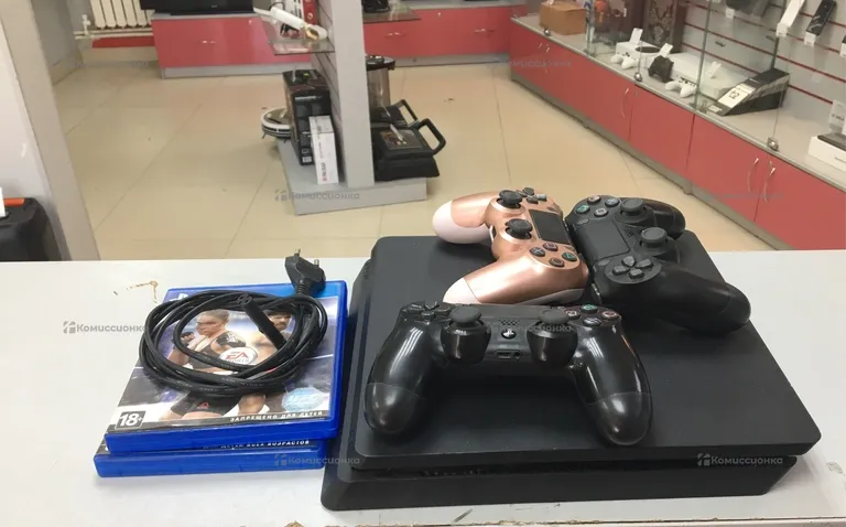 Приставка Sony play station 4 slim 500